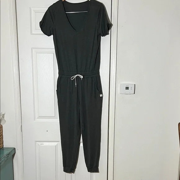 Vuori All Day Jumpsuit Women’s Small Dark Gray - Picture 2 of 8
